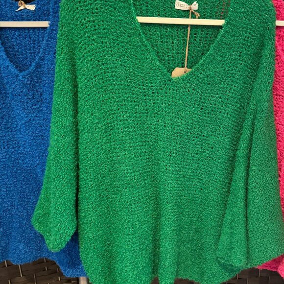 BUKLA SWEATER - KIMONO $30 - Picture 3 of 7